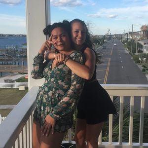 Meet your Posher, Leah